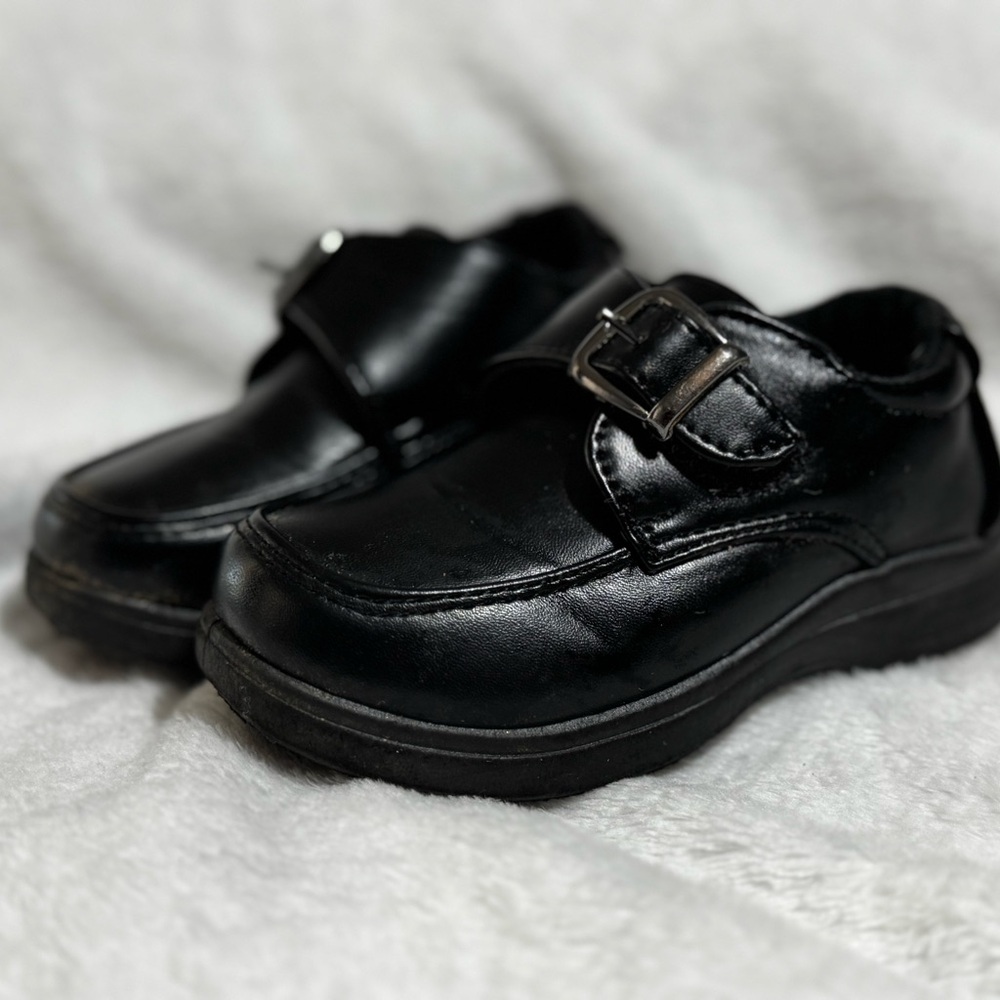 Josmo Boys' Buckle Accent School black Shoes toddler size 6